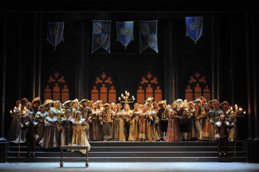 Avviso pubblico per la costituzione di una Long List di idoneità per Coristi per il progetto lirico artistico del triennio 2025 – 2027 del Teatro Marrucino